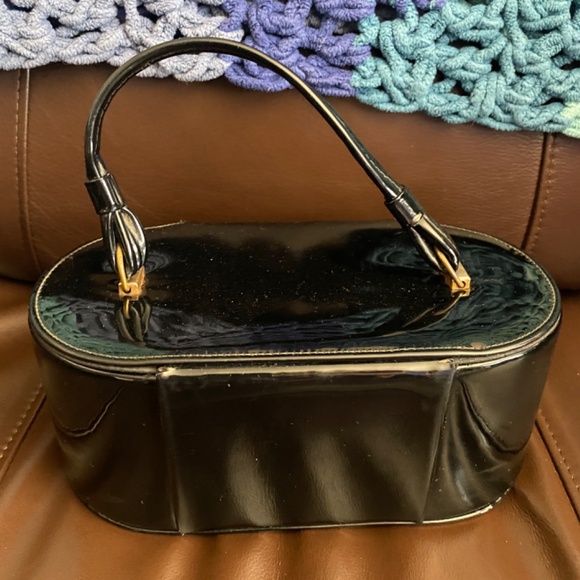 Vintage 1960s Black Patent Leatherette Train Case Tote Make Up Toiletry Bag - Picture 3 of 9